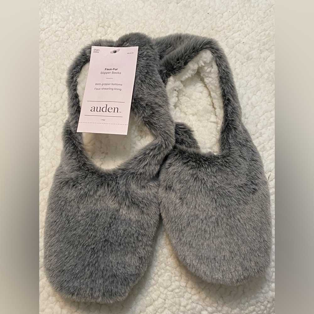 Auden Gray Faux Fur Slipper Socks size Medium Large 8/10